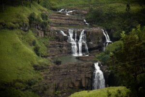 dhayara_deekshana_photogr-st-claire-falls-8128117